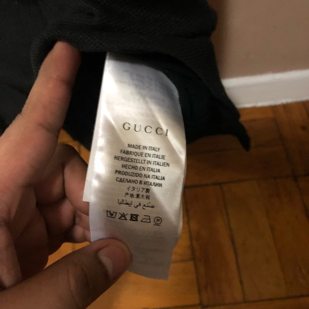 Gucci polo size medium.